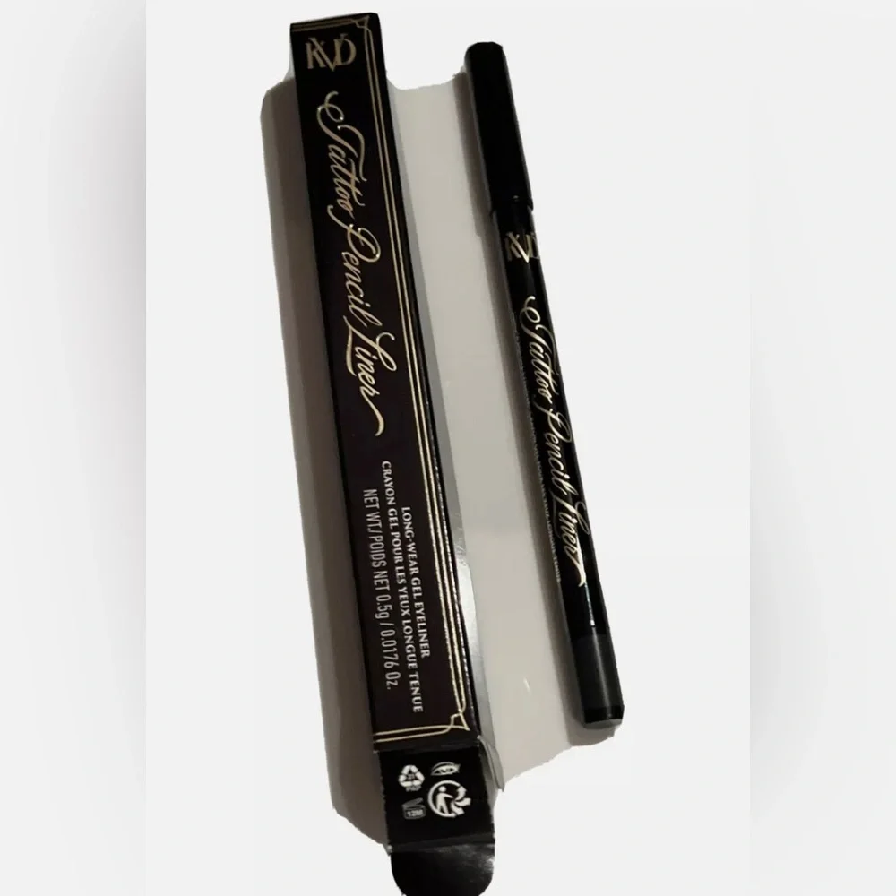 Kat Von D Tattoo Pencil Liner- Magnetite Gray